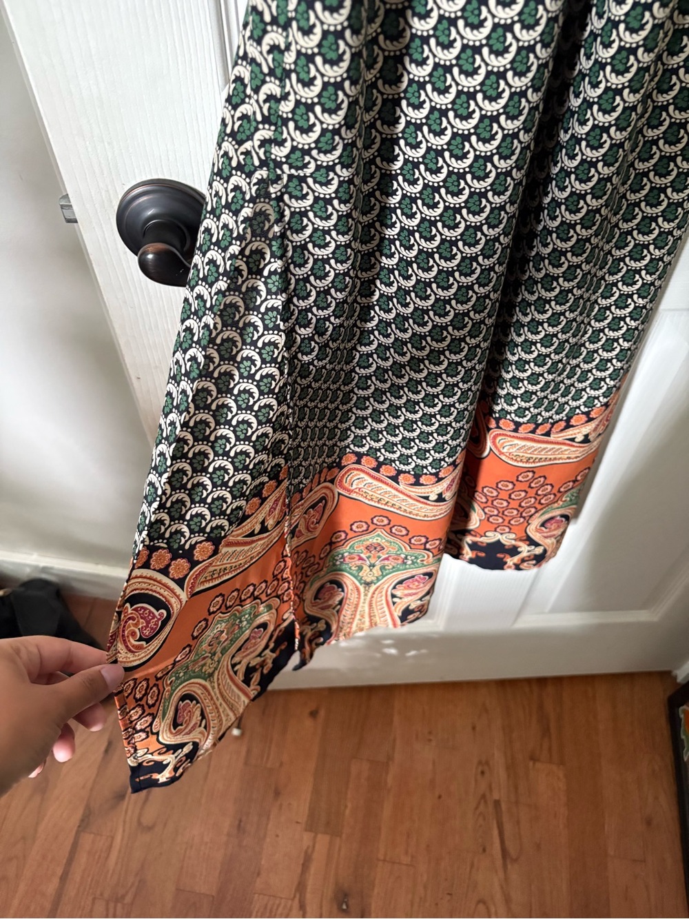 Patterned Maxi Dress - Picture 3 of 5